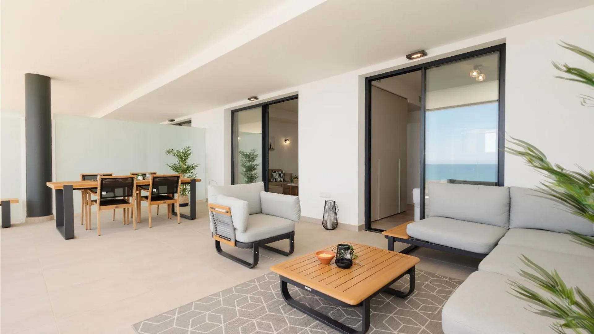 Modern Apartment, With Large Terrace And Panoramic Sea Views, In Fuengirola Málaga 0*,