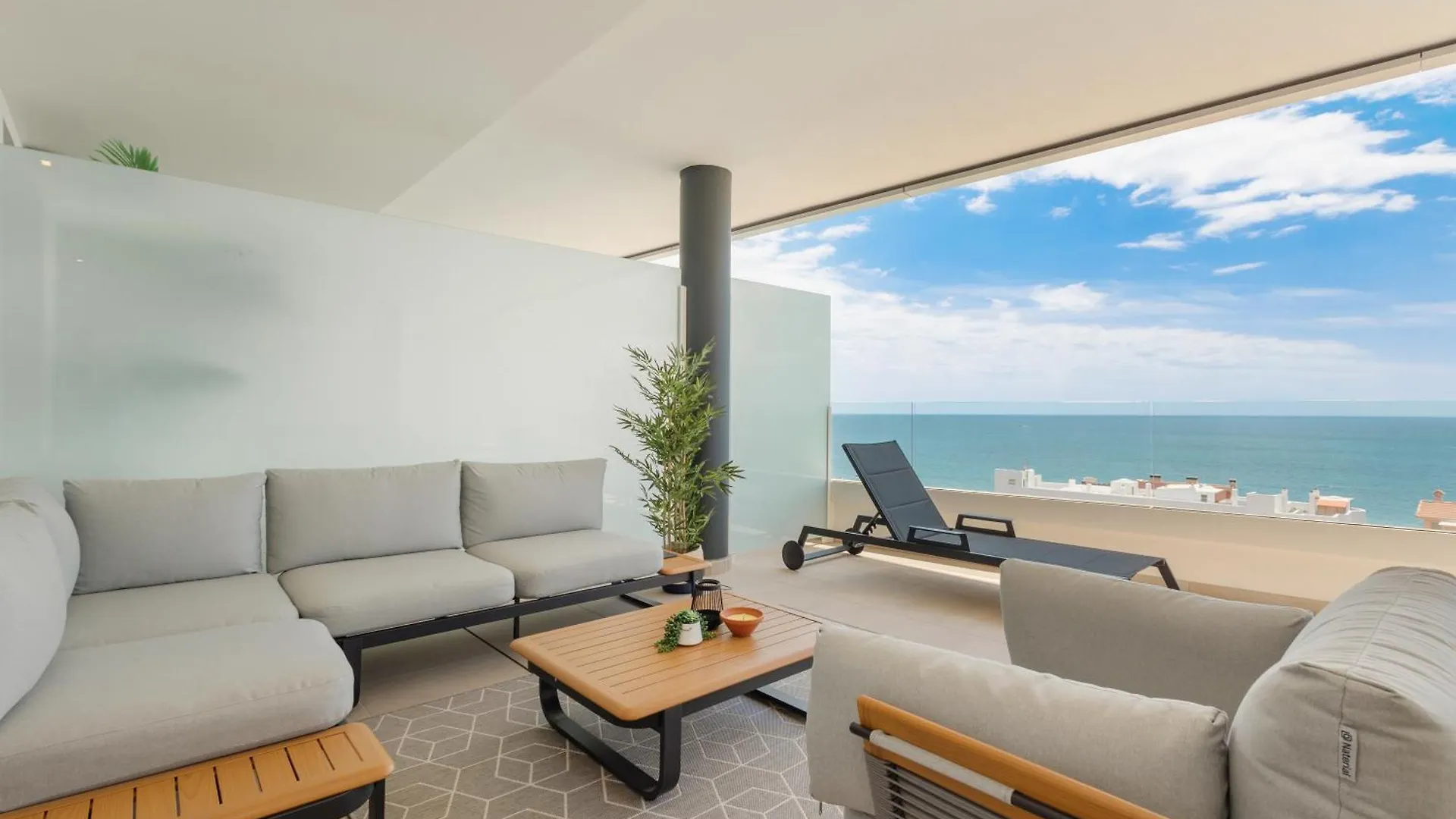 Appartamento Modern Apartment, With Large Terrace And Panoramic Sea Views, In Fuengirola Málaga Spagna