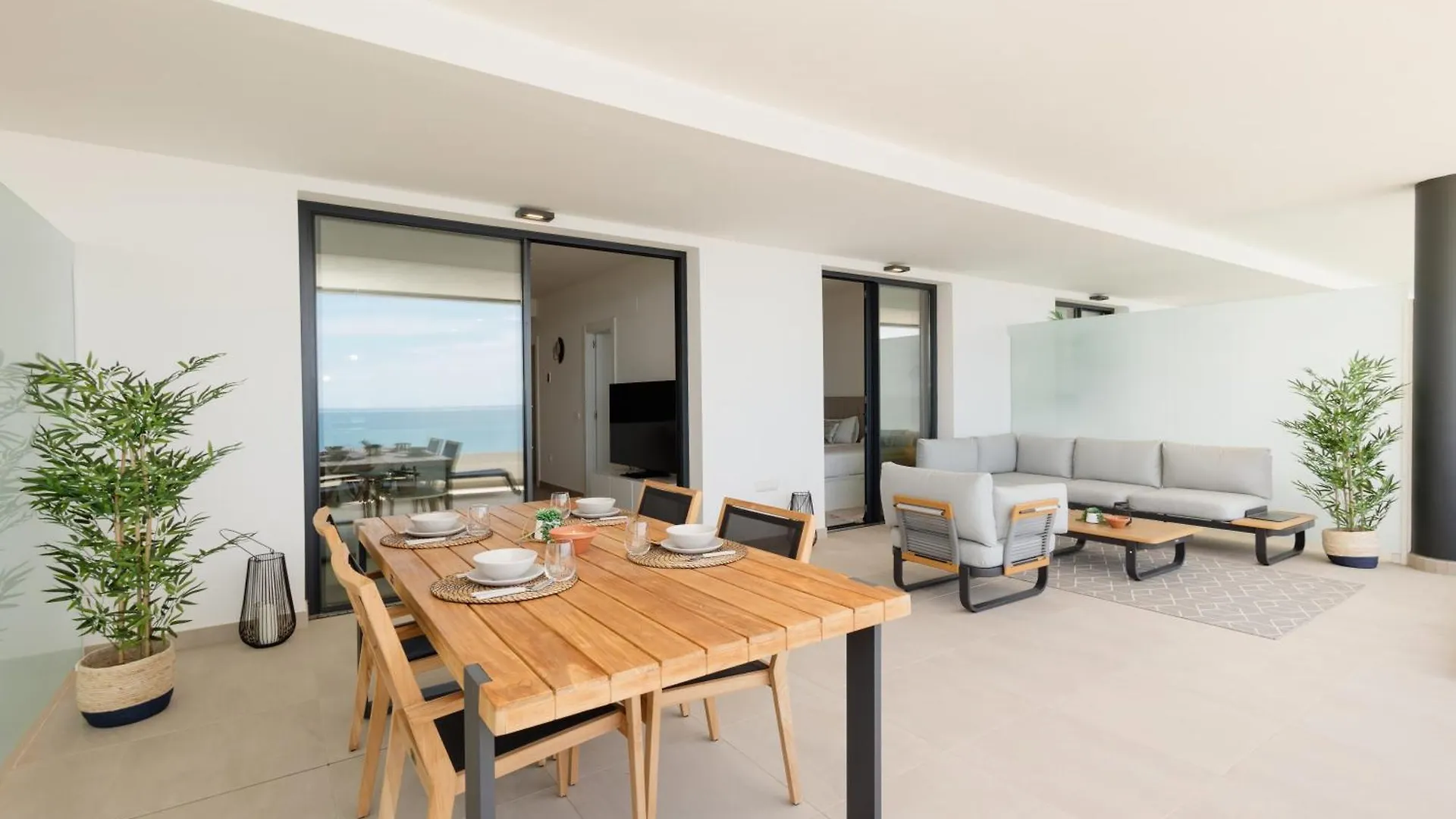 Modern Apartment, With Large Terrace And Panoramic Sea Views, In Fuengirola Málaga Spagna